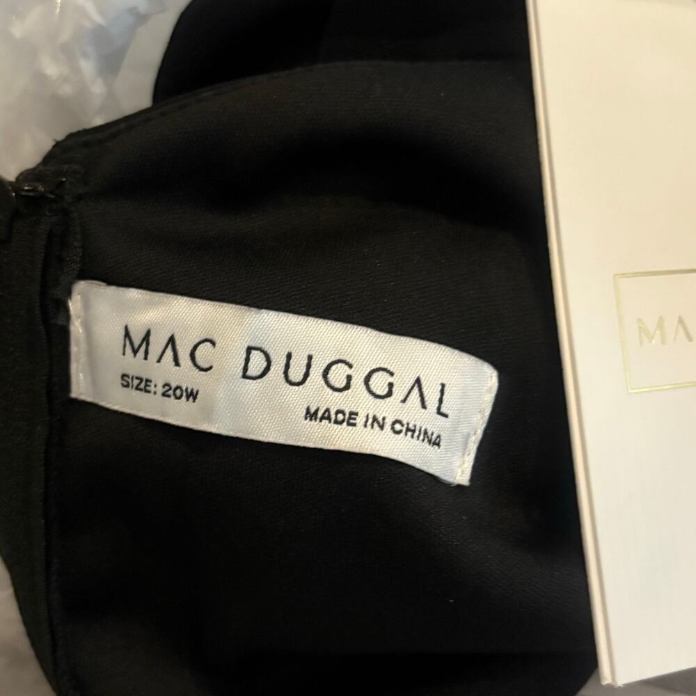 NWT Mac Duggal Black Cutout Gown‎ Sleeveless Size 20W - Picture 4 of 8